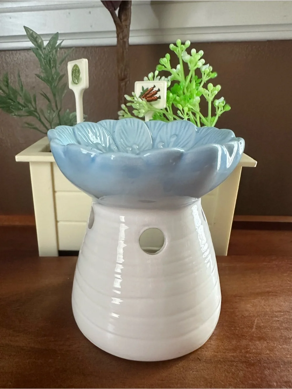 Better Homes And Gardens Ceramic Oil Burners in Yellow, Pink & Blue